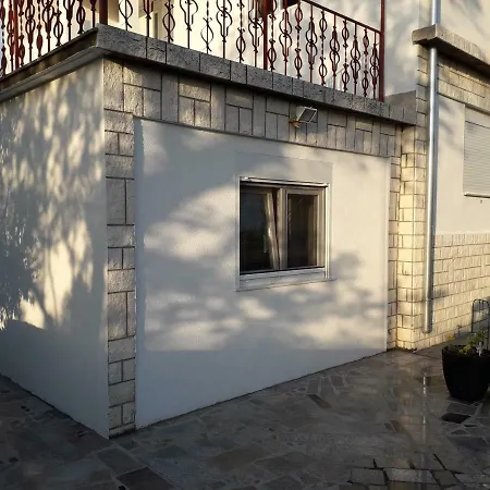 Apartment Ksenija *